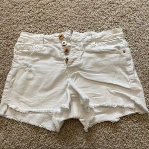 white jean shorts